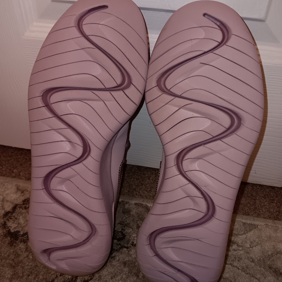 Women's Nike Tessen Running Shoes - Picture 8 of 8